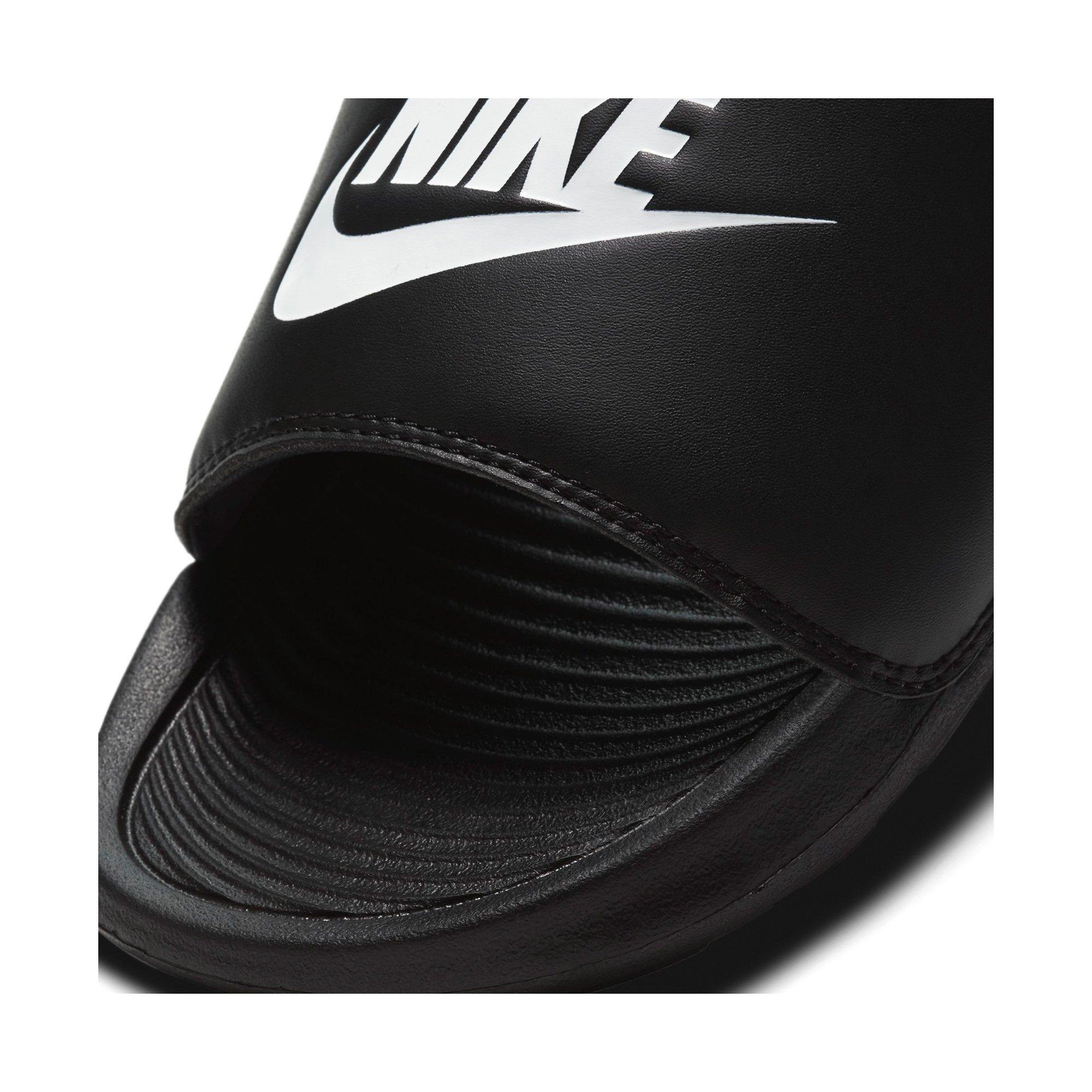 NIKE Wmns Victori One Slippers 