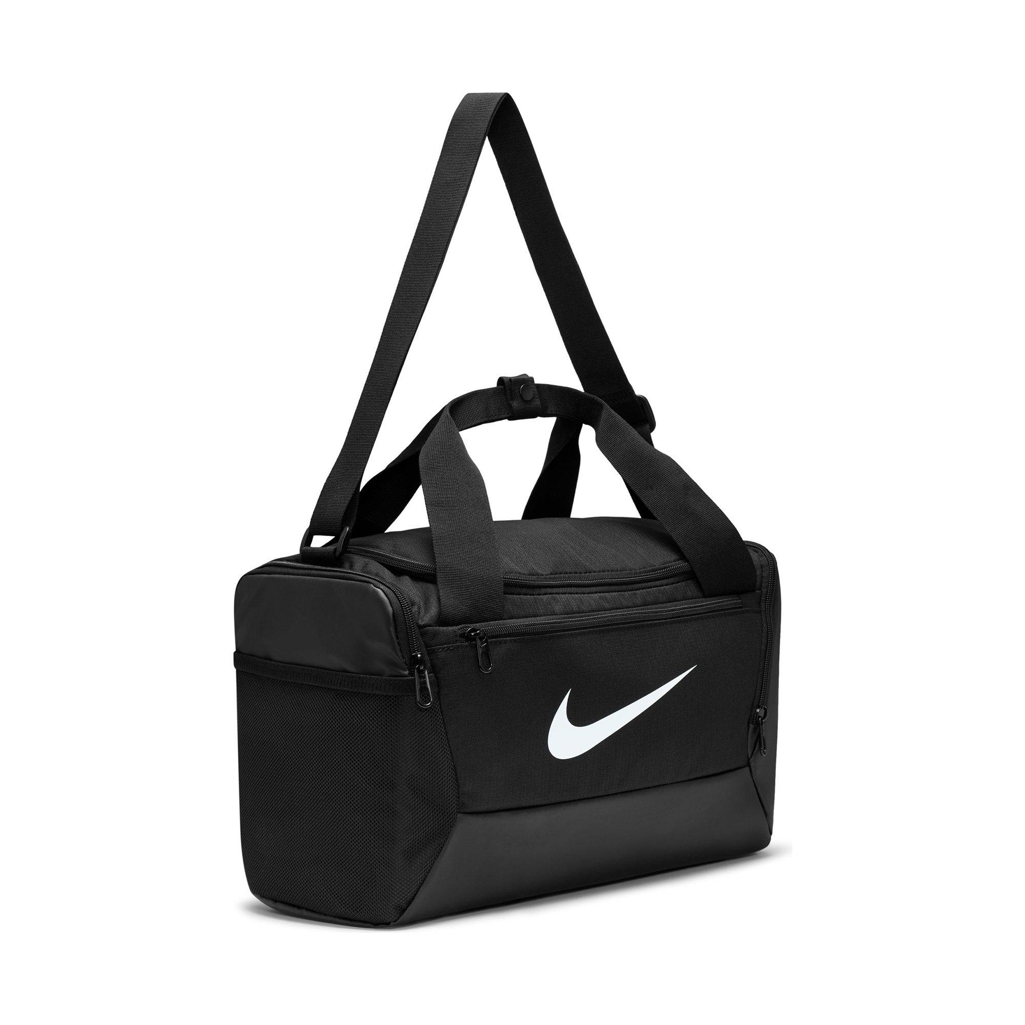 NIKE Brasilia 9.5 ( 25L) Sac de sport 