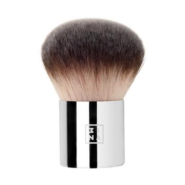 The Kabuki Brush 
