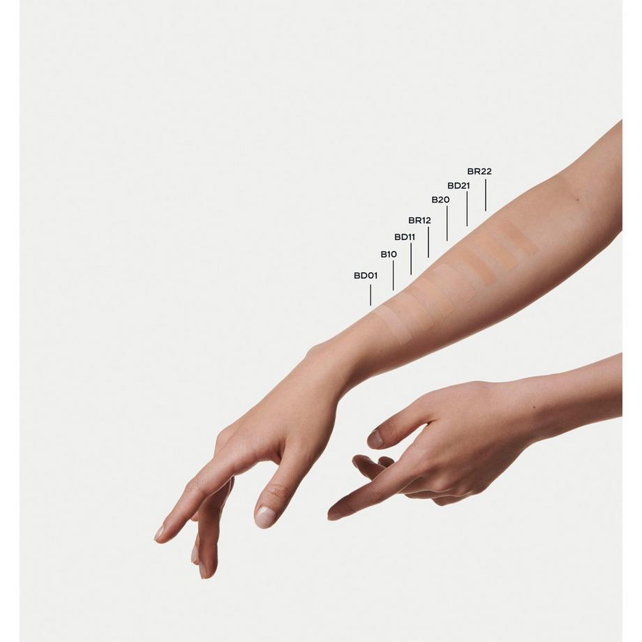 CHANEL ULTRA LE TEINT FLUIDE HAUTE TENUE - ULTRA CONFORT - FINI ZÉRO DÉFAUT 