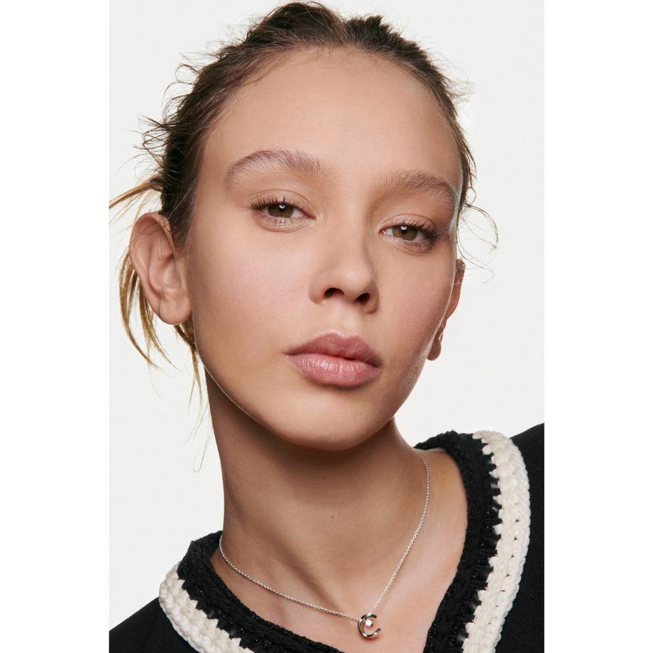 CHANEL ULTRA LE TEINT FLUIDE ULTRA-LANGER HALT - MAXIMALER TRAGEKOMFORT - MAKELLOSES FINISH 