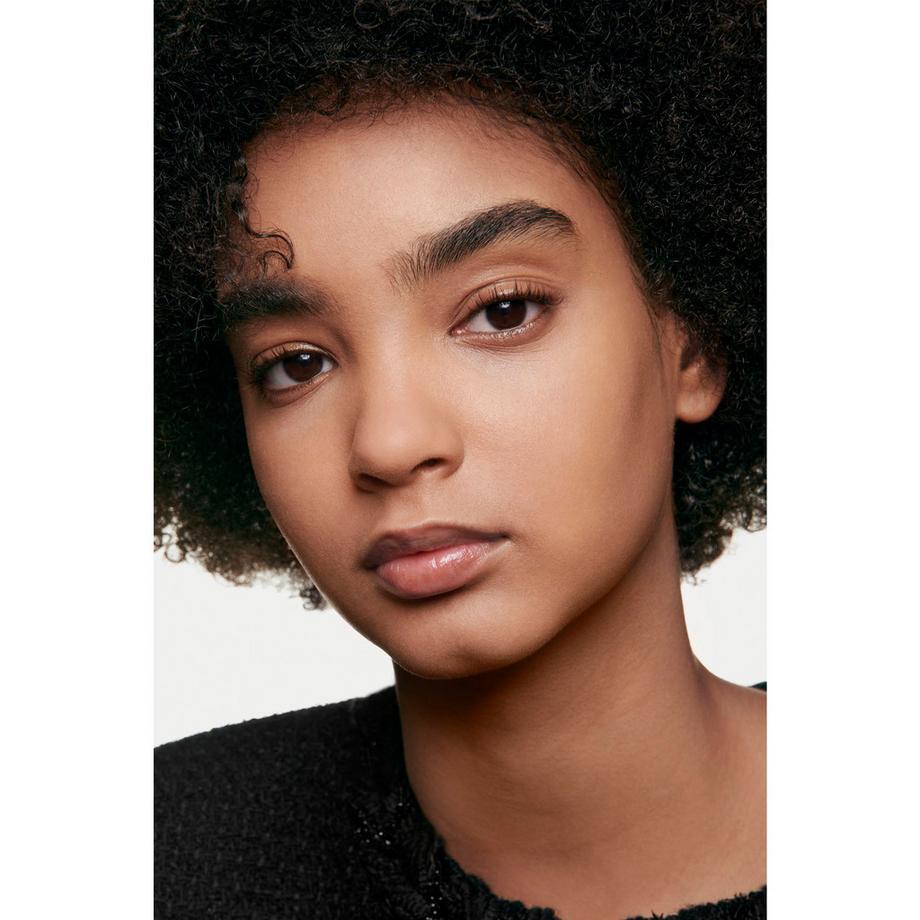 CHANEL ULTRA LE TEINT FLUIDE HAUTE TENUE - ULTRA CONFORT - FINI ZÉRO DÉFAUT 