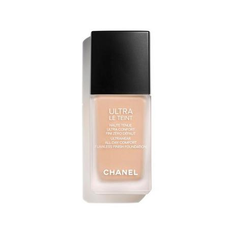 CHANEL ULTRA LE TEINT FLUID-FOUNDATION ULTRA-LANGER HALT - MAXIMALER TRAGEKOMFORT - MAKELLOSES FINISH 