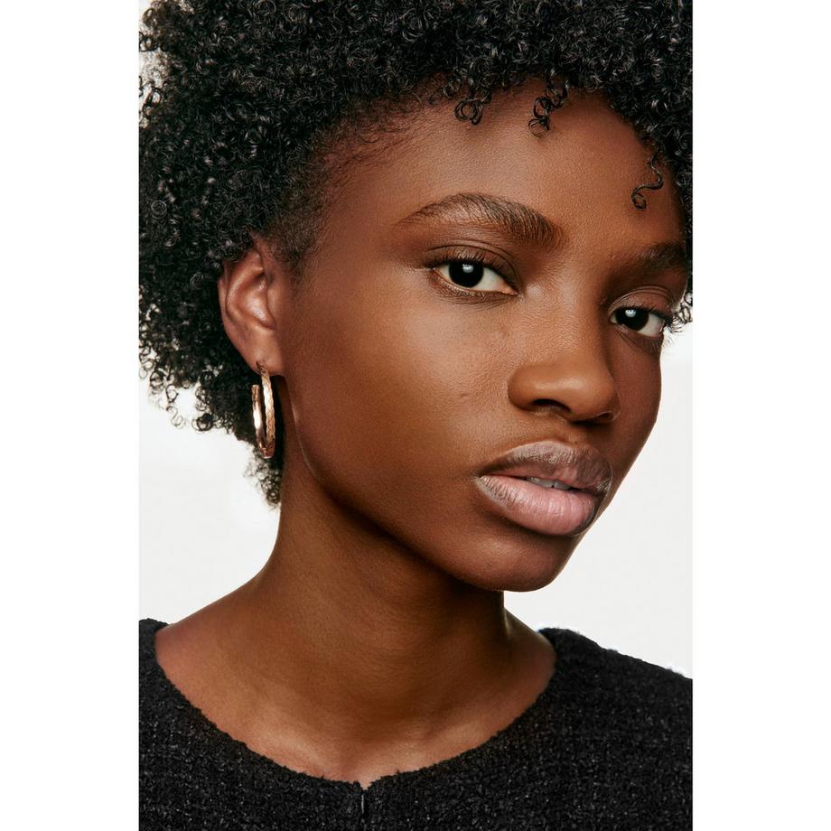 CHANEL ULTRA LE TEINT FLUIDE HAUTE TENUE - ULTRA CONFORT - FINI ZÉRO DÉFAUT 