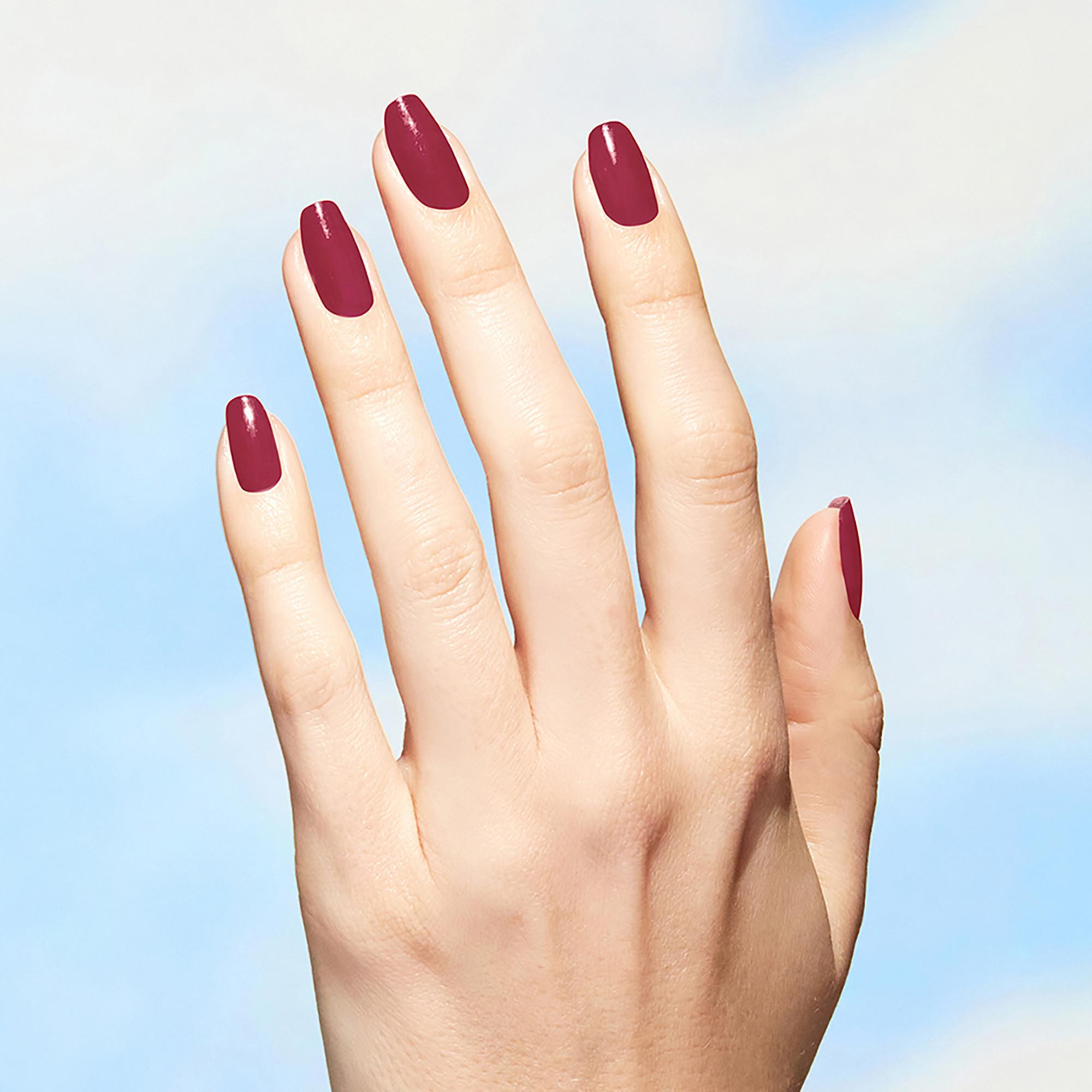 OPI NAT014 – Give a Garnet – Nature Strong  