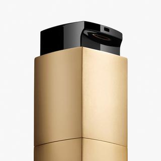 CHANEL SUBLIMAGE LE SOIN PERFECTEUR BASE D’ECCEZIONE: IDRATA E ILLUMINA 