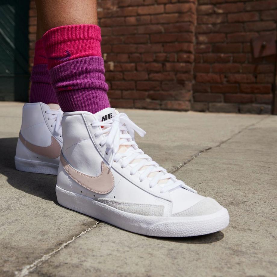 NIKE Wmns Blazer Mid '77 Sneakers basse 