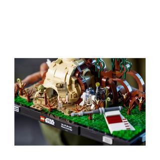 LEGO®  75330 Diorama de l’entraînement Jedi sur Dagobah™ 