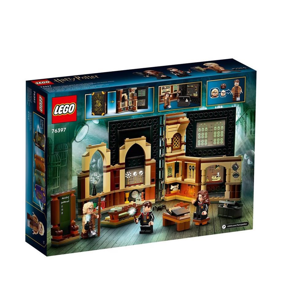 LEGO®  76397 Lezione di difesa a Hogwarts™ 