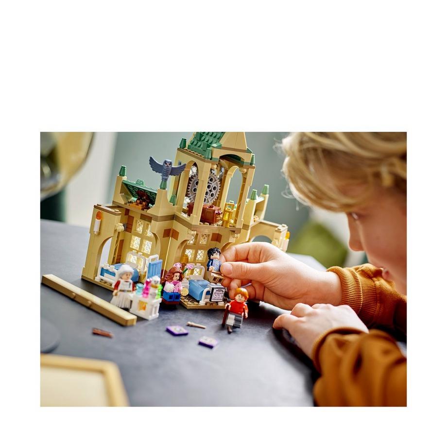 LEGO®  76398 L’infirmerie de Poudlard 