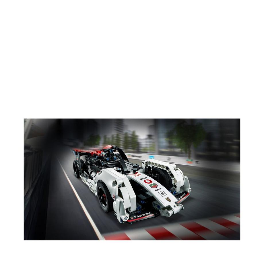 LEGO®  42137 Formula E® Porsche 99X elettrica 