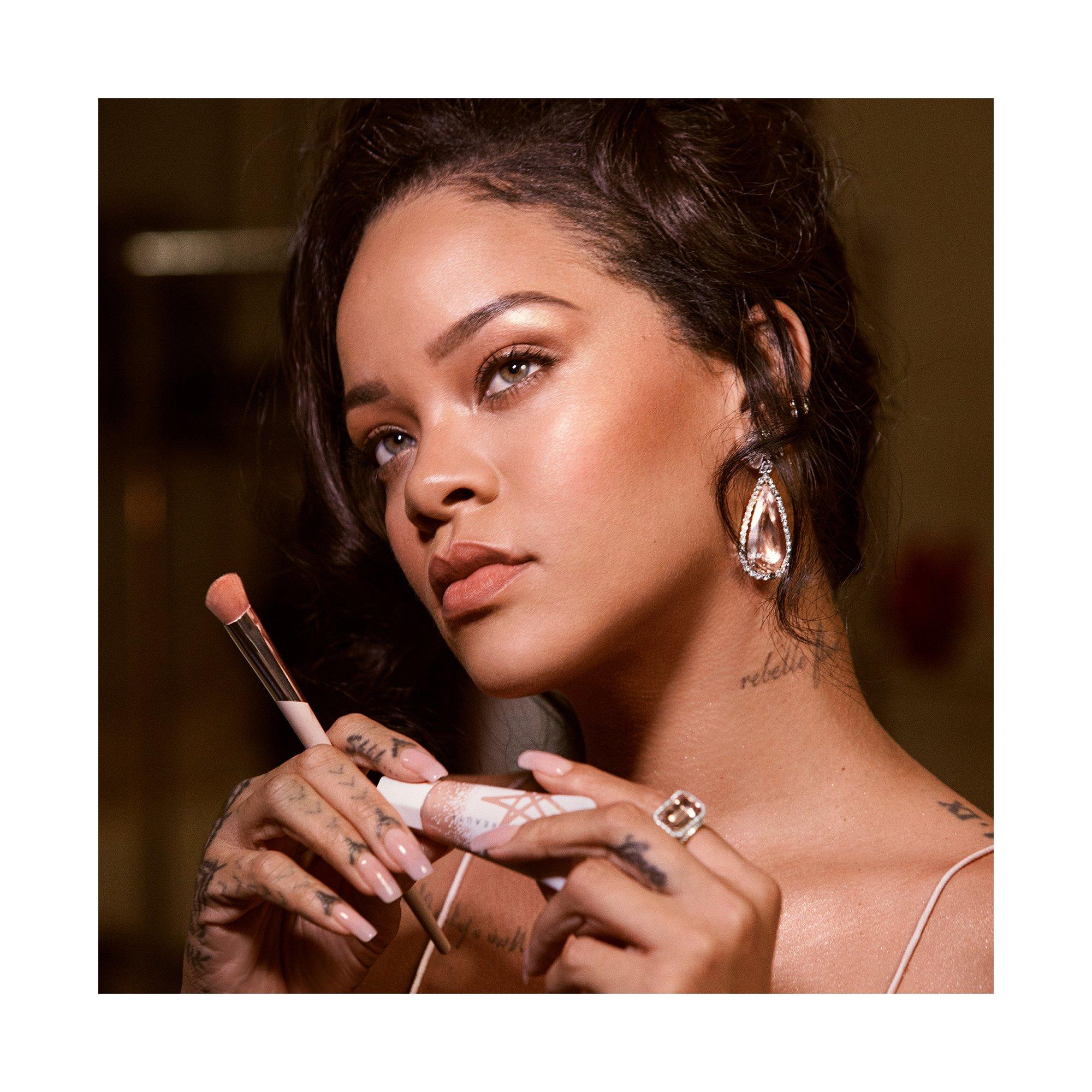 Fenty Beauty By Rihanna LIQUID KILLAWATT Liquid Killawatt Fluid Freestyle Highlighter - Illuminateur liquide 