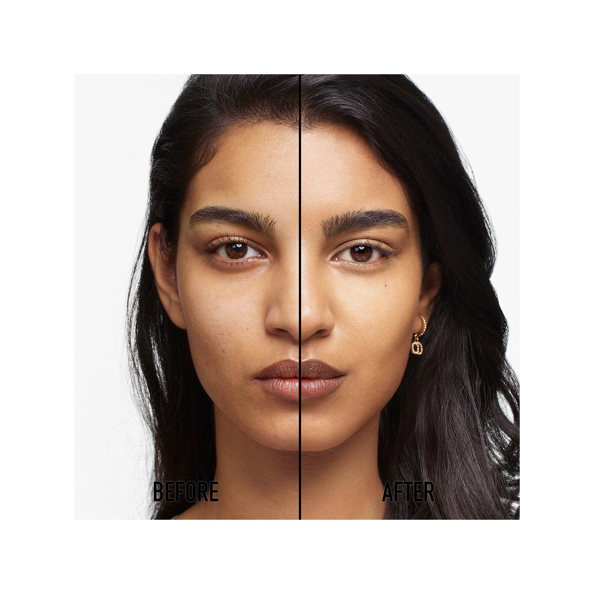 Dior Forever Skin Glow Foundation Fondotinta radioso per 24 ore di idratazione 