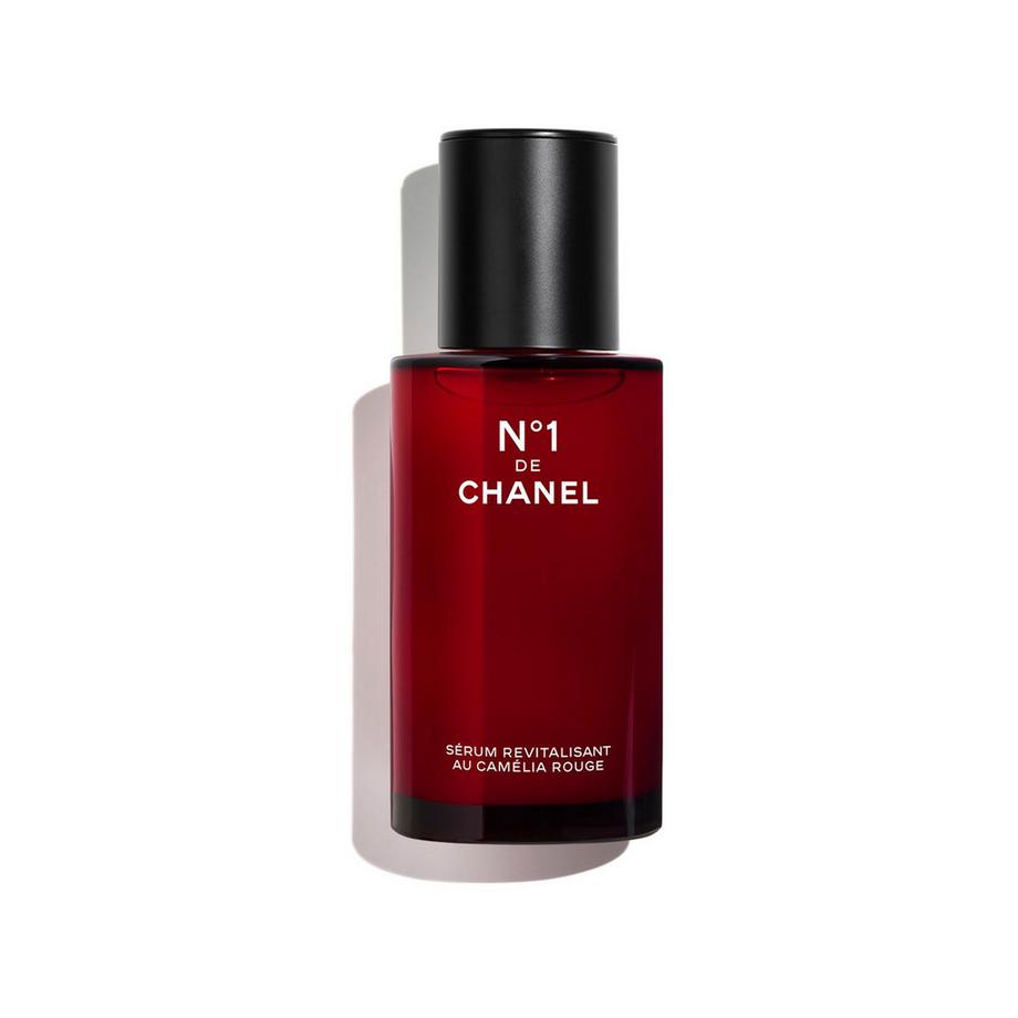 CHANEL N°1 DE CHANEL SÉRUM REVITALISANT LISSE, APPORTE DE L’ECLAT, POUR UNE PEAU QUI PARAÎT PLUS JEUNE 