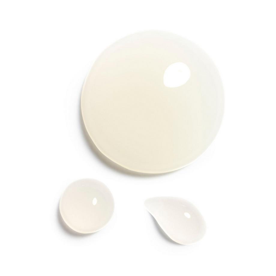 CHANEL N°1 DE CHANEL SÉRUM REVITALISANT LISSE, APPORTE DE L’ECLAT, POUR UNE PEAU QUI PARAÎT PLUS JEUNE 