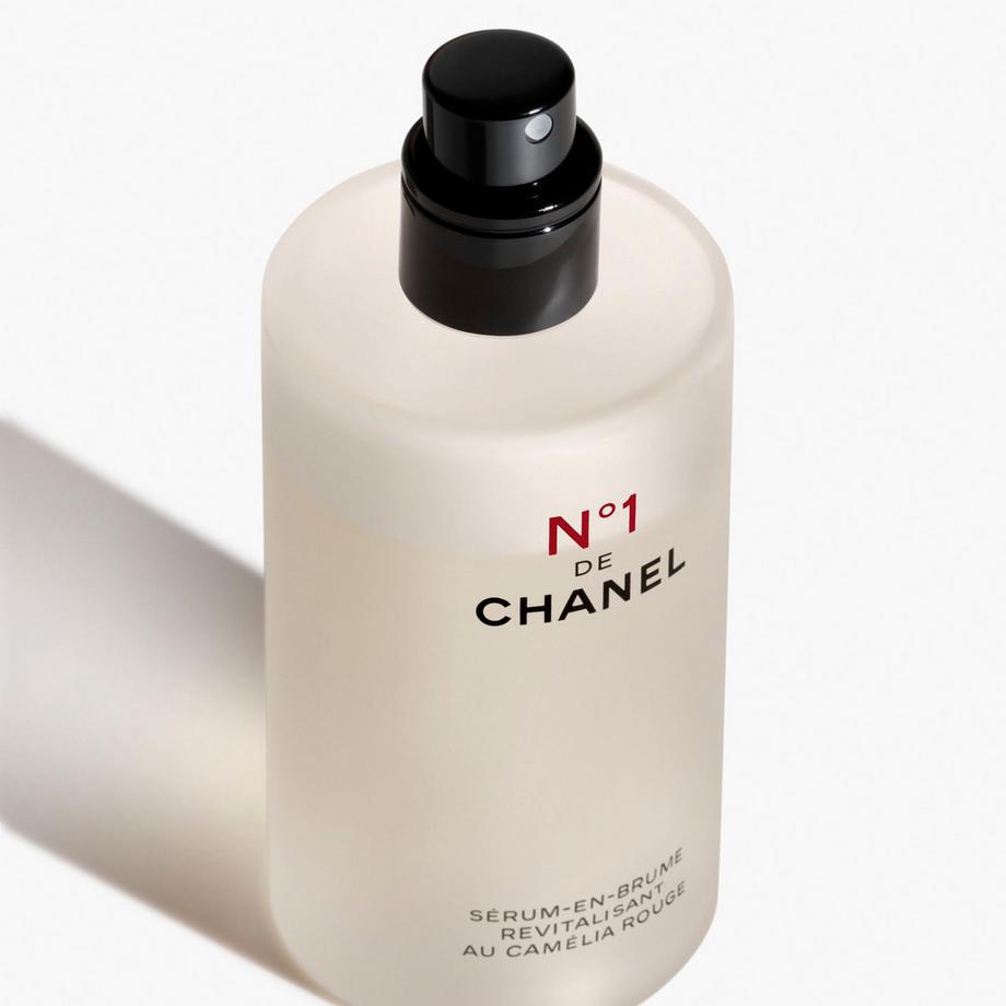 CHANEL N°1 DE CHANEL REVITALISIERENDES SPRAY-SERUM GEGEN UMWELTSCHADSTOFFE - ERFRISCHT - VERLEIHT LEUCHTKRAFT 