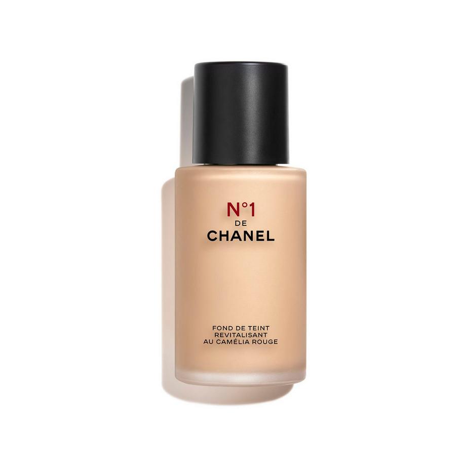 CHANEL N°1 DE CHANEL FOND DE TEINT REVITALISANT ILLUMINE – HYDRATE – PROTÈGE  