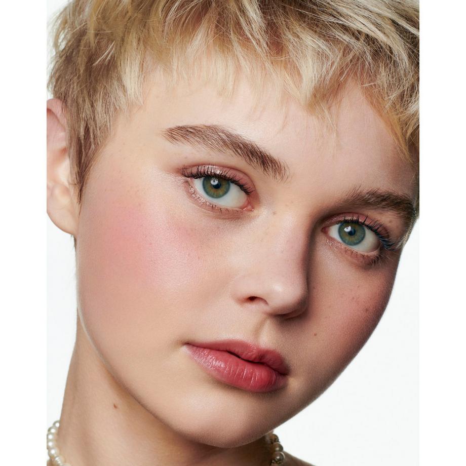 CHANEL N°1 DE CHANEL BALSAM FÜR LIPPEN UND WANGEN SCHENKT FARBE – NÄHRT – POLSTERT AUF 