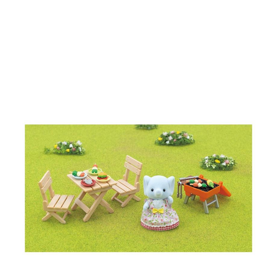 Sylvanian Families  La fille éléphant et son set de pique-nique 