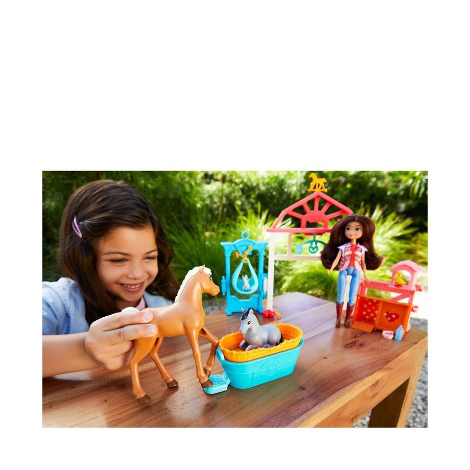 Spirit  Luckys Tierbaby-Pflegestation mit Pony & Fohlen Puppe 
