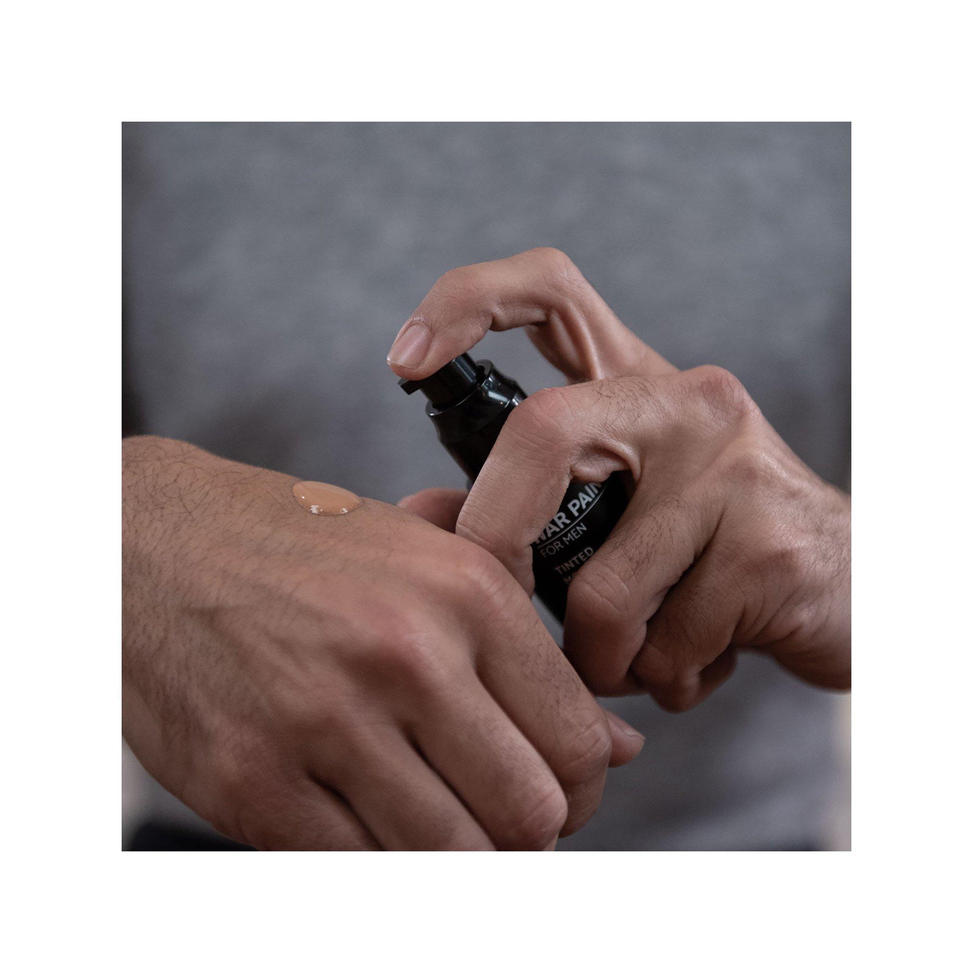 WAR PAINT FOUNDATION Tinted Moisturiser 