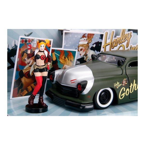 JADA  DC Comics Bombshells Harley Quinn 1:24 