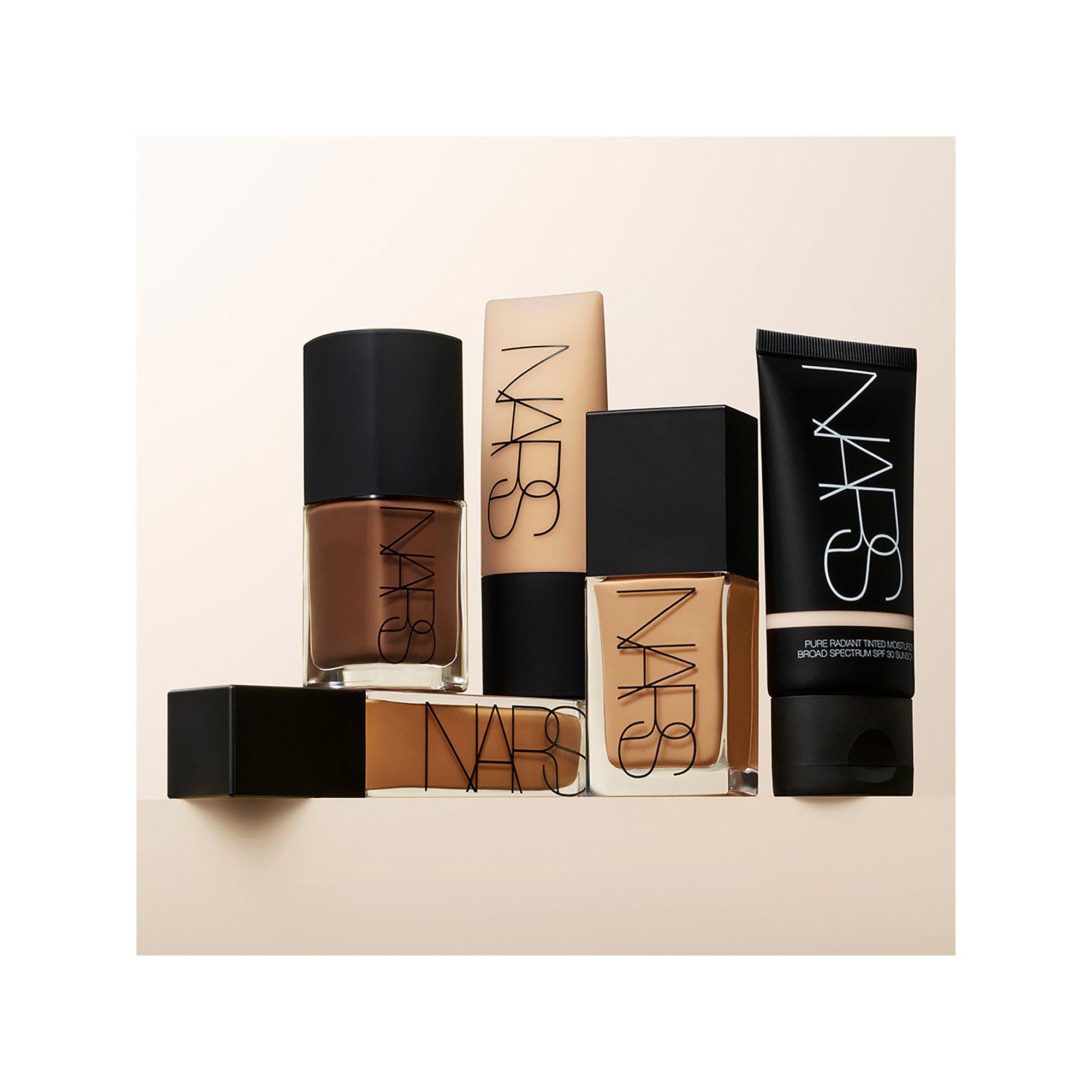 Nars Light Reflecting Foundation Flüssige Foundation 