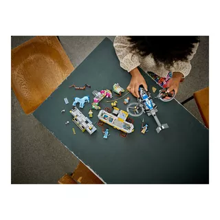 LEGO  75573 Les montagnes flottantes : le secteur 26 et le Samson RDA 