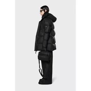 RAINS  Wattierte Jacke mit Kapuze Black
