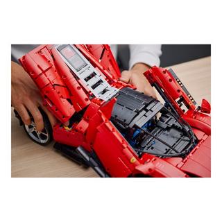 LEGO  42143 Ferrari Daytona SP3 
