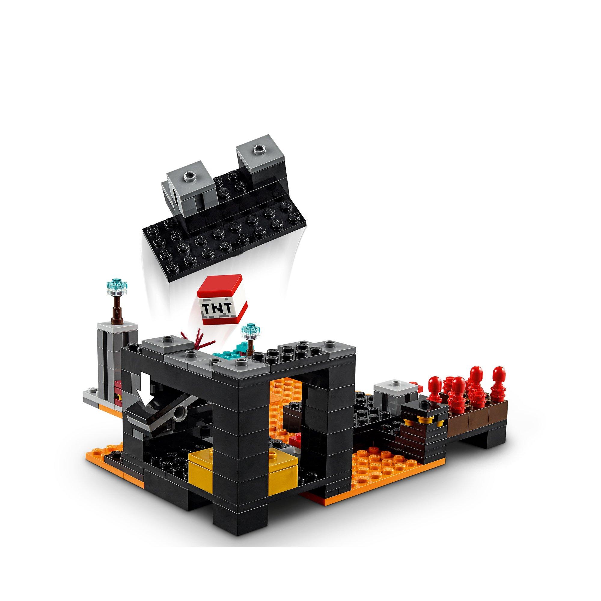 LEGO®  21185 Le bastion du Nether 