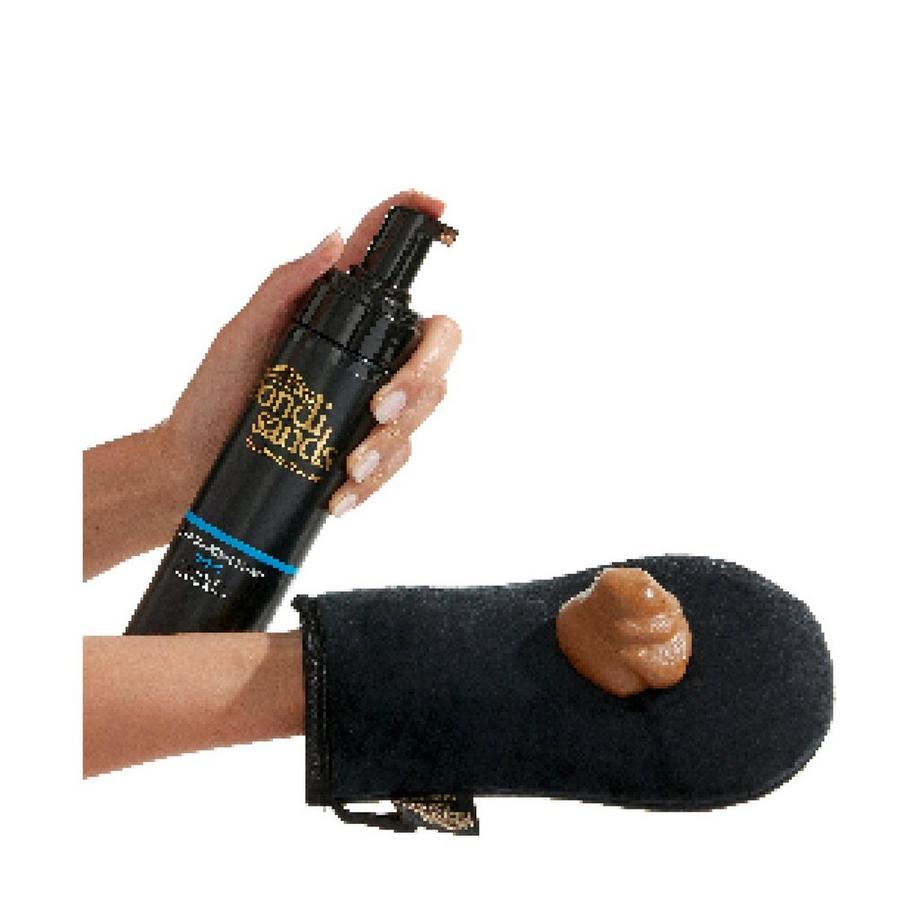 Bondi Sands Foam Dark Mousse autobronzante pour peaux foncées 