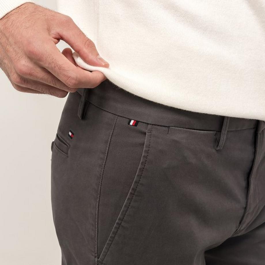 TOMMY HILFIGER CORE BLEECKER 1985 PIMA COTTON Pantalon Chino Slim Fit  
