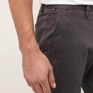 TOMMY HILFIGER Core Denton Pima Cotton Slim Fit Chinohose  