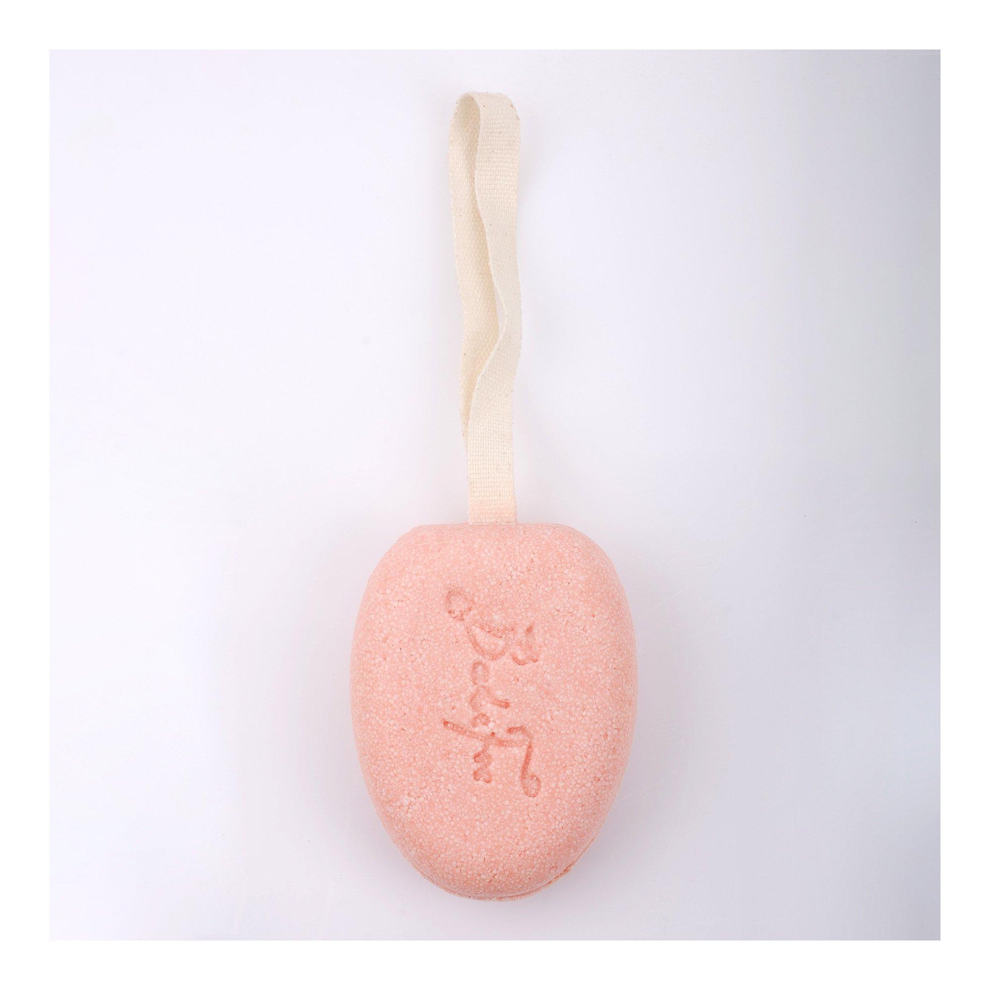 BadeFee 
Fascinating solid shower care with cleaning
cream foam. A pleasantly sweet scen Affascinante doccia schiuma solida:  schiuma di crema detergente, per una delicata cura della pelle 