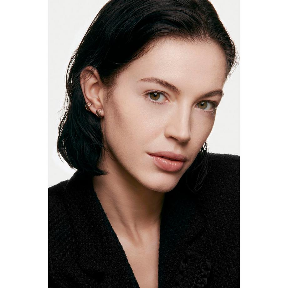 CHANEL LES BEIGES TOUCHE DE TEINT UNIFIE – ILLUMINE – HYDRATE 