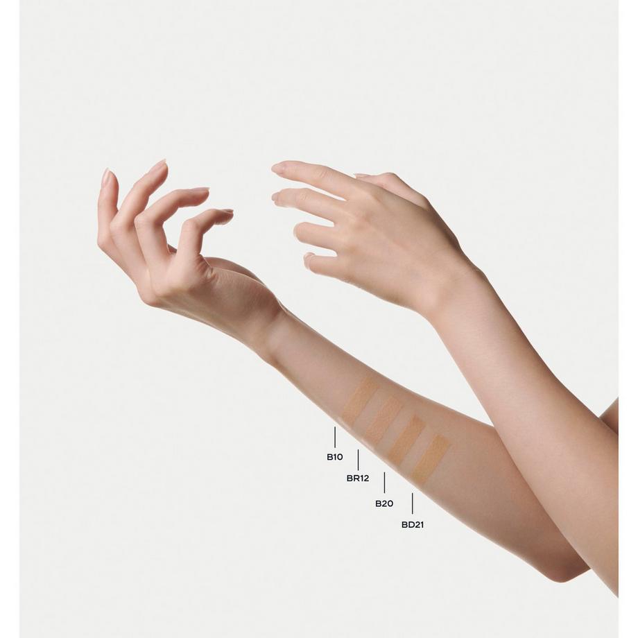 CHANEL LES BEIGES TOUCHE DE TEINT UNIFIE – ILLUMINE – HYDRATE 