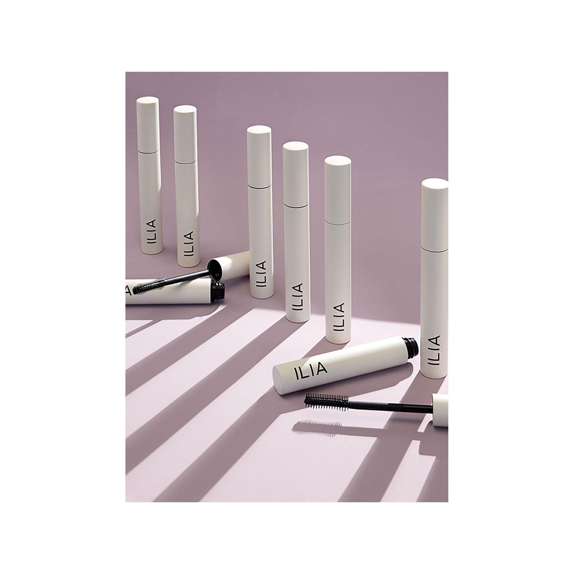 ILIA  Limitless Lash – Mascara Für Optimale Länge 