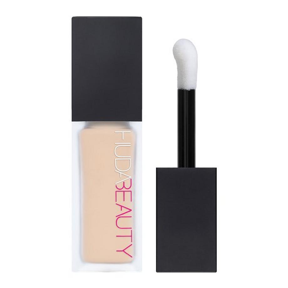 Huda Beauty  Fauxfilter Concealer  