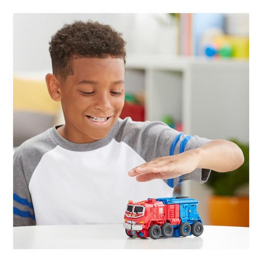 TRANSFORMERS  Smash Changer Optimus Prime 
