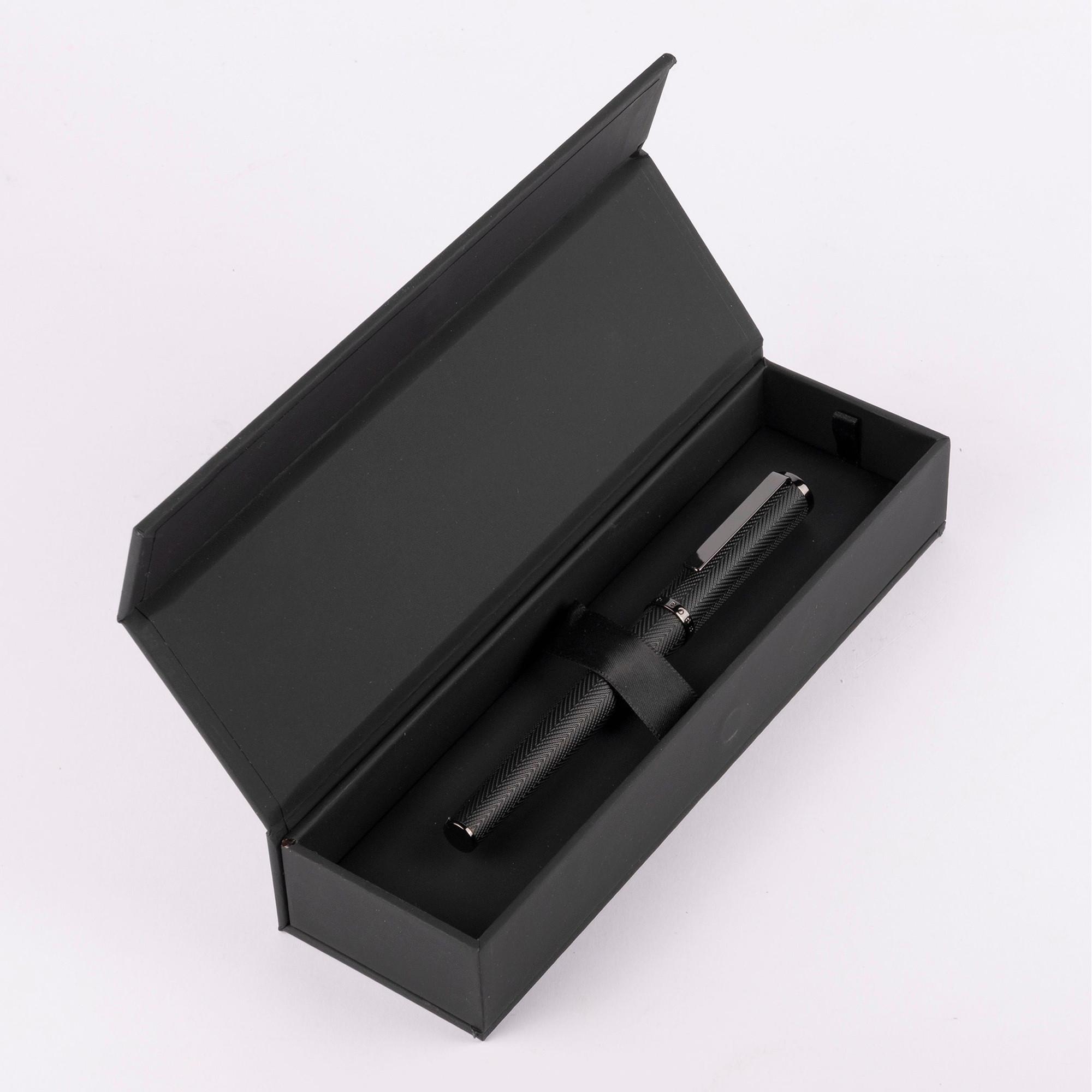 HUGO BOSS Stylo plume Formation 