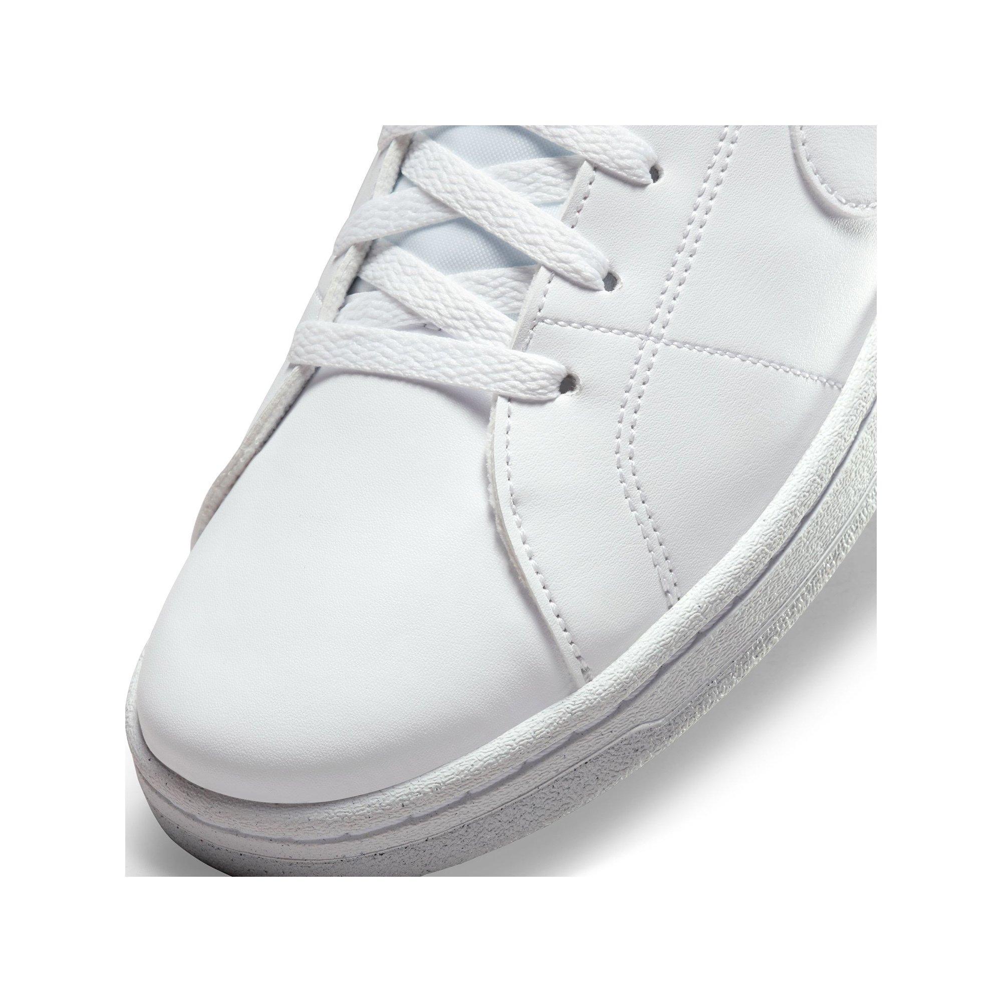 NIKE Wmns Court Royale 2 Sneakers, Low Top 