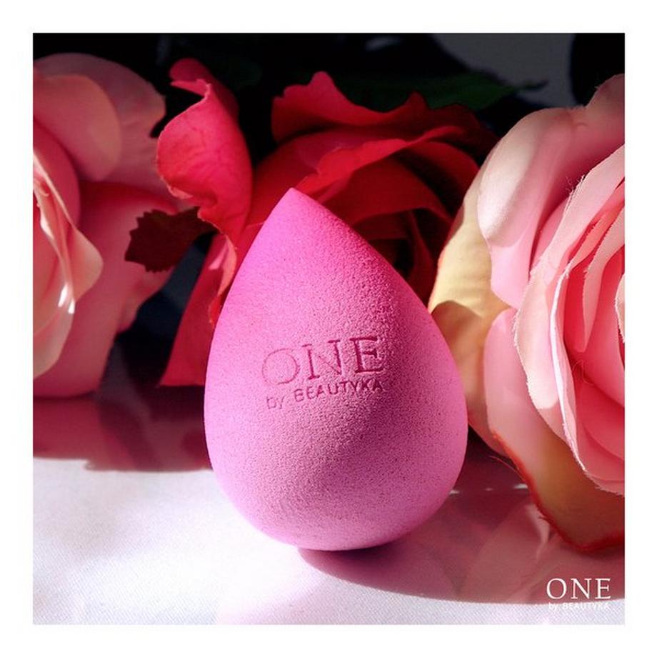 BEAUTYKA  Makeup-Schwamm mit Rose 