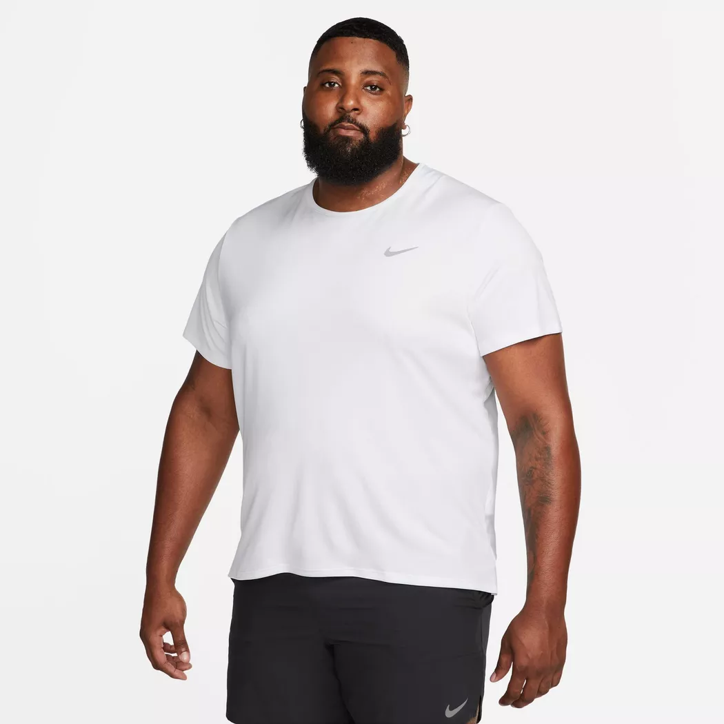 Nike Sportswear Club T-Shirt White/Black S 3