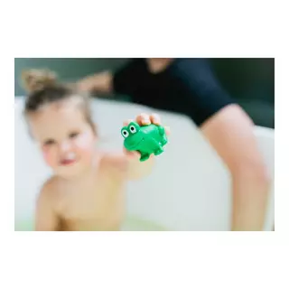 Isabelle Laurier  Rana giocattolo da bagno 