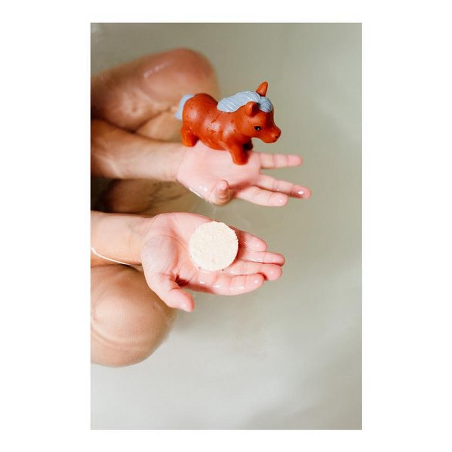 Isabelle Laurier  Cavallo giocattolo da bagno 