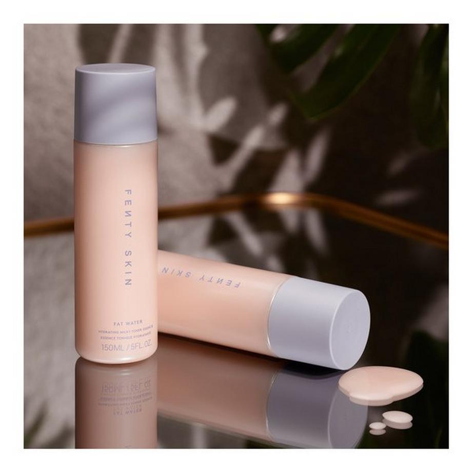 FENTY SKIN  Fat Water - Feuchtigkeitsspendende Milchessenz 