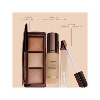 HOURGLASS AMBIENT SOFT GLOW FOUNDATION 17.5 Ambient Soft Glow - Fond de teint lumineux  