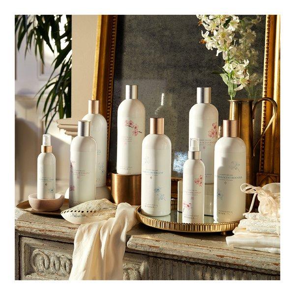 RITUALS The Ritual of Sakura Refreshing Spray Laundry 