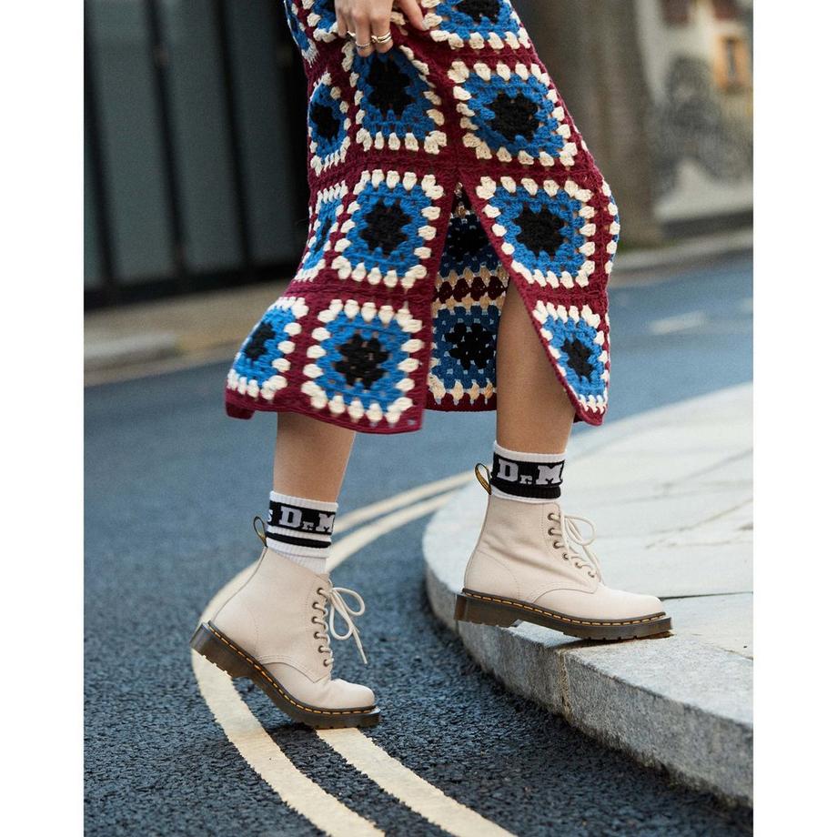 Dr.Martens 101 PASCAL 6 EYE BOOT Schnürstiefel 